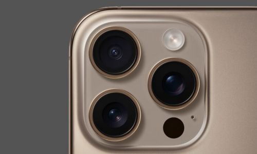 كاميرا هاتف آيفون 16 برو الجديد - Apple